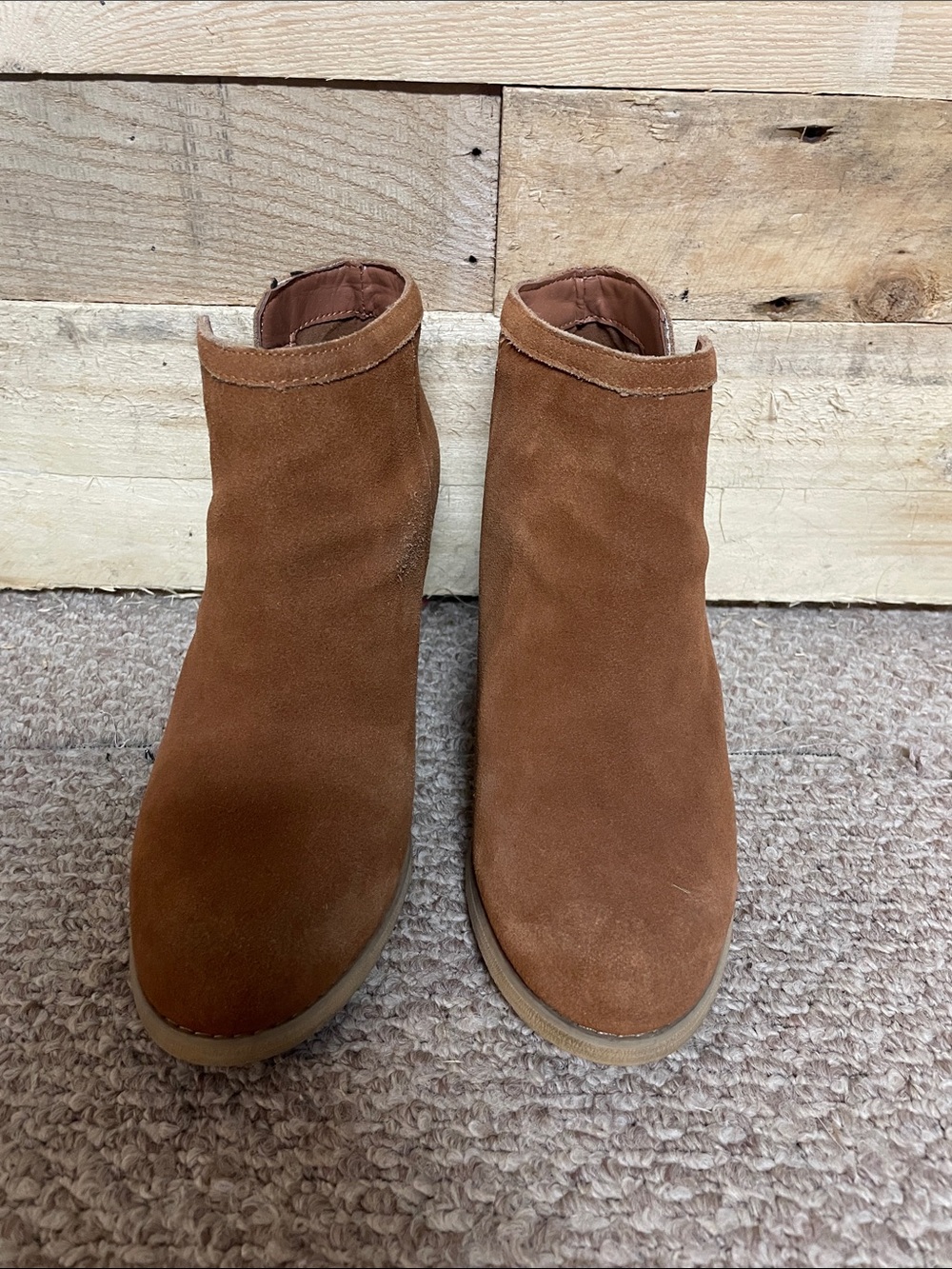 Maurices size 9 Suede Chunky Heel Boots in Cognac Brown